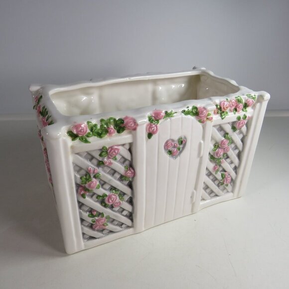Roses on a Lattice Garden Wall & Gate Ceramic Planter All 4 Sides Embossed 1lb+ - Picture 4 of 12